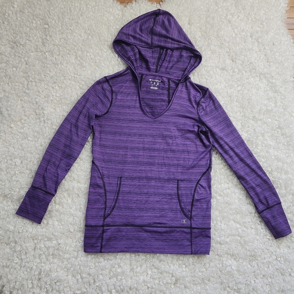 Champion Women’s Light Purple Hoodie Top XS  Performance Gym Sporty Gorpcore Run - Picture 3 of 12